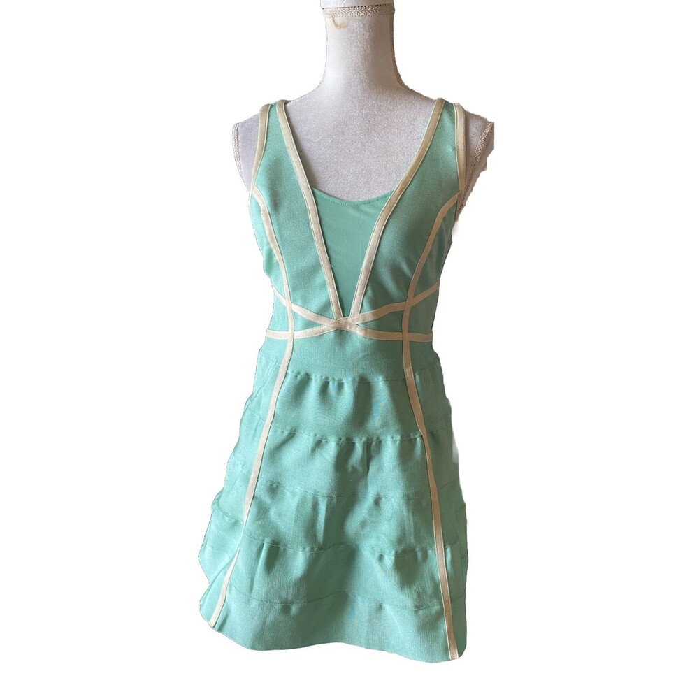 The Impeccable Pig Dress Green Fit and Flare Stretch Size Small